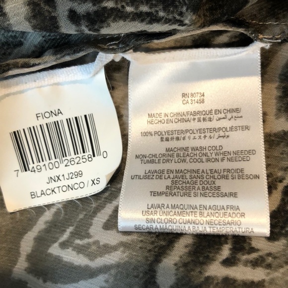 BCBGMAXAZRIA Flowy Blouse - Picture 4 of 4